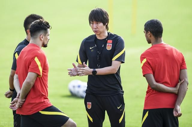 史田林、郑媛元、关新伟、吕洲出演浪漫励志电影《爱情天梯》于9月23日正式上映